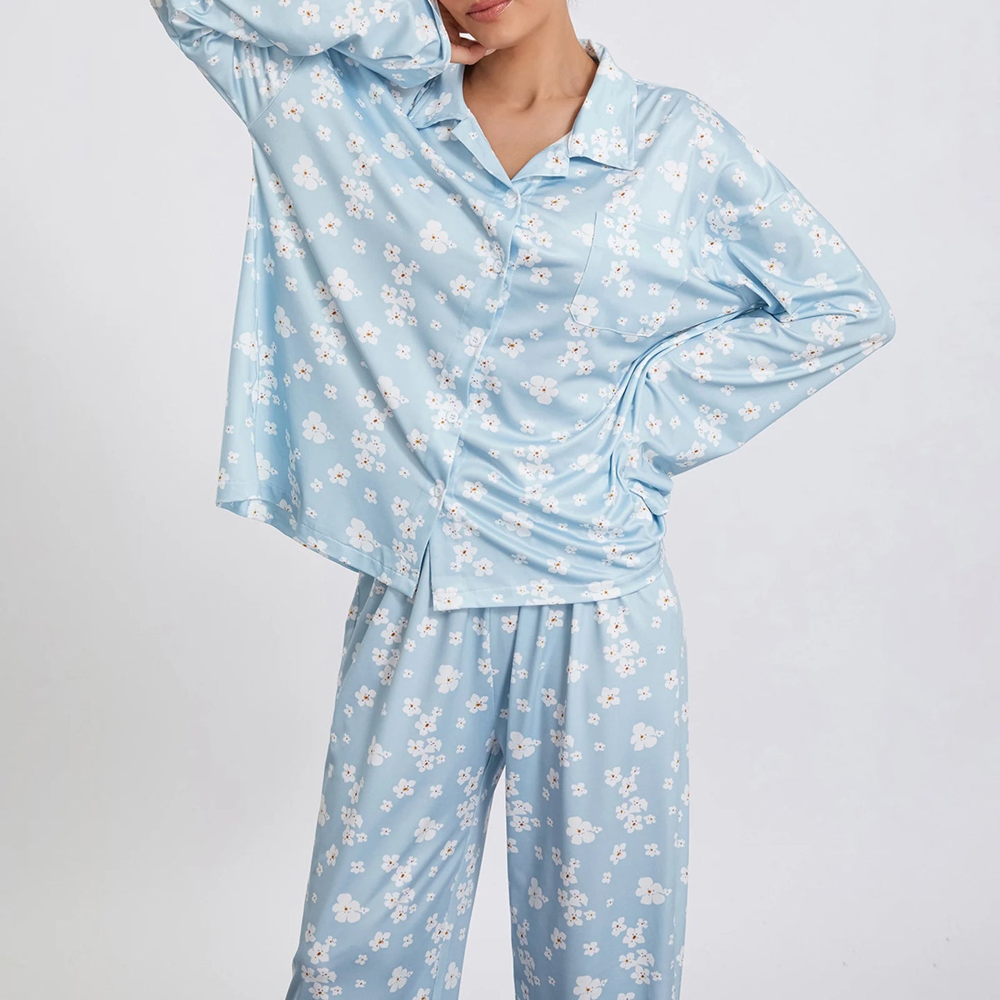 Women's Print Pajama Set: Long Sleeve Top & Elastic Waist Pants