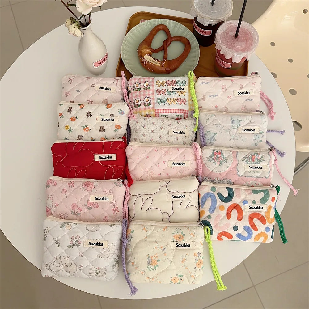 Women's Cosmetic Bags