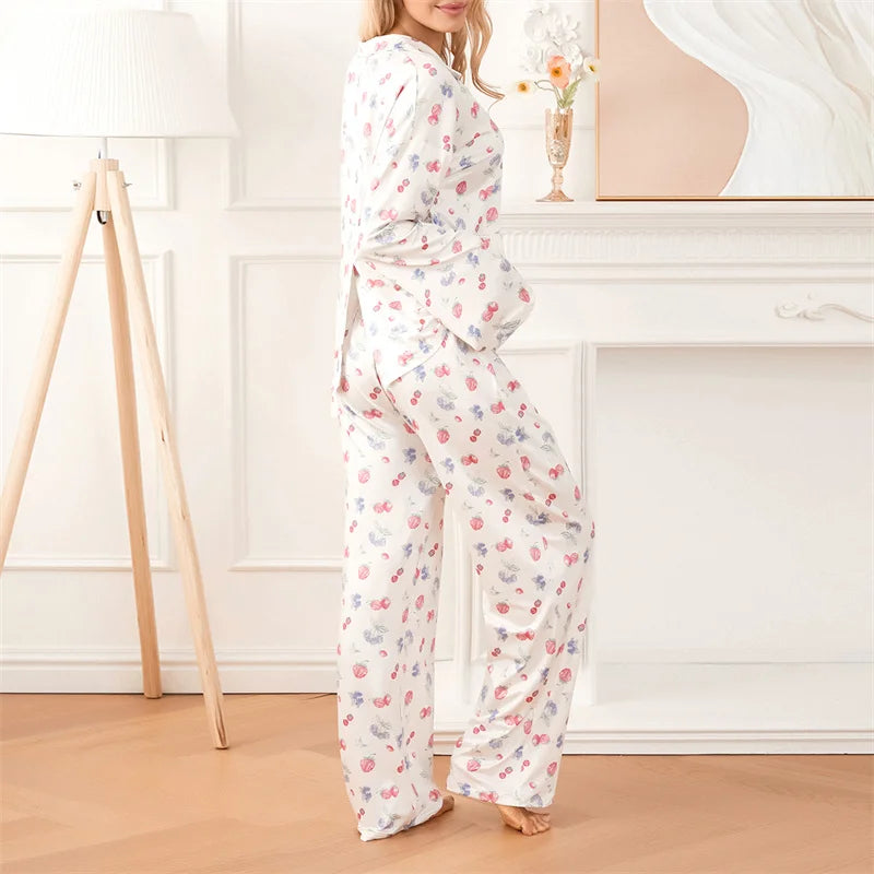 Women's Print Pajama Set: Long Sleeve Top & Elastic Waist Pants