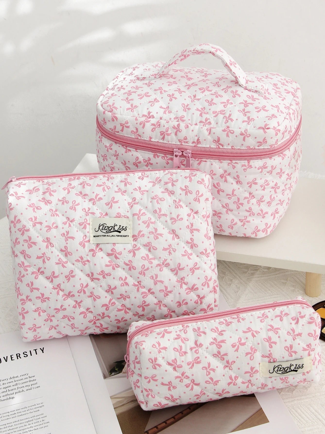 Pink Bowknit Cosmetic Bag/Makeup Organizer