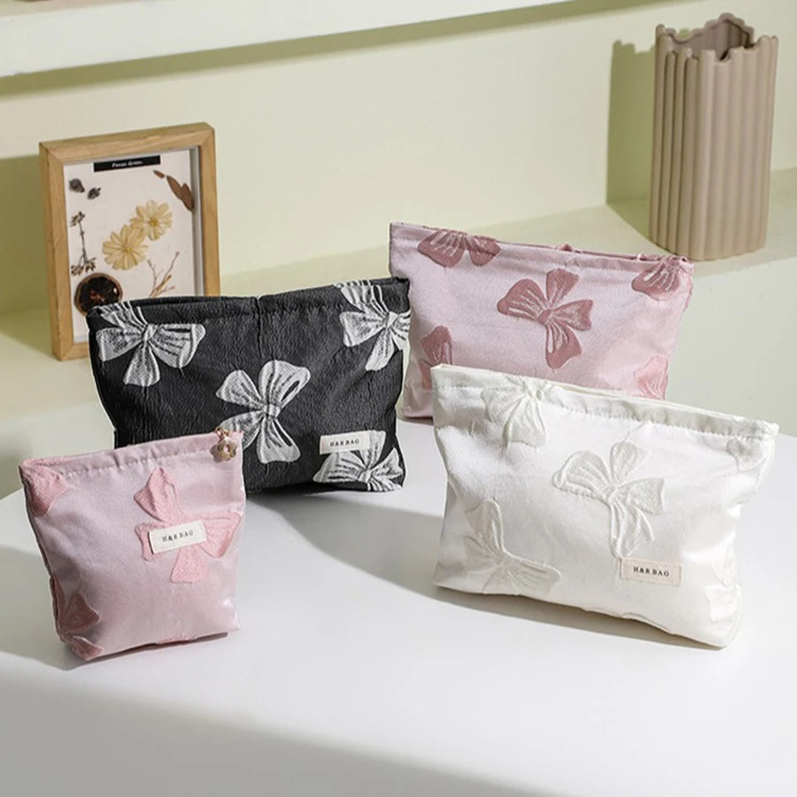 Pink Bow Makeup Bag: Large capacity, portable clutch for cosmetics and toiletries